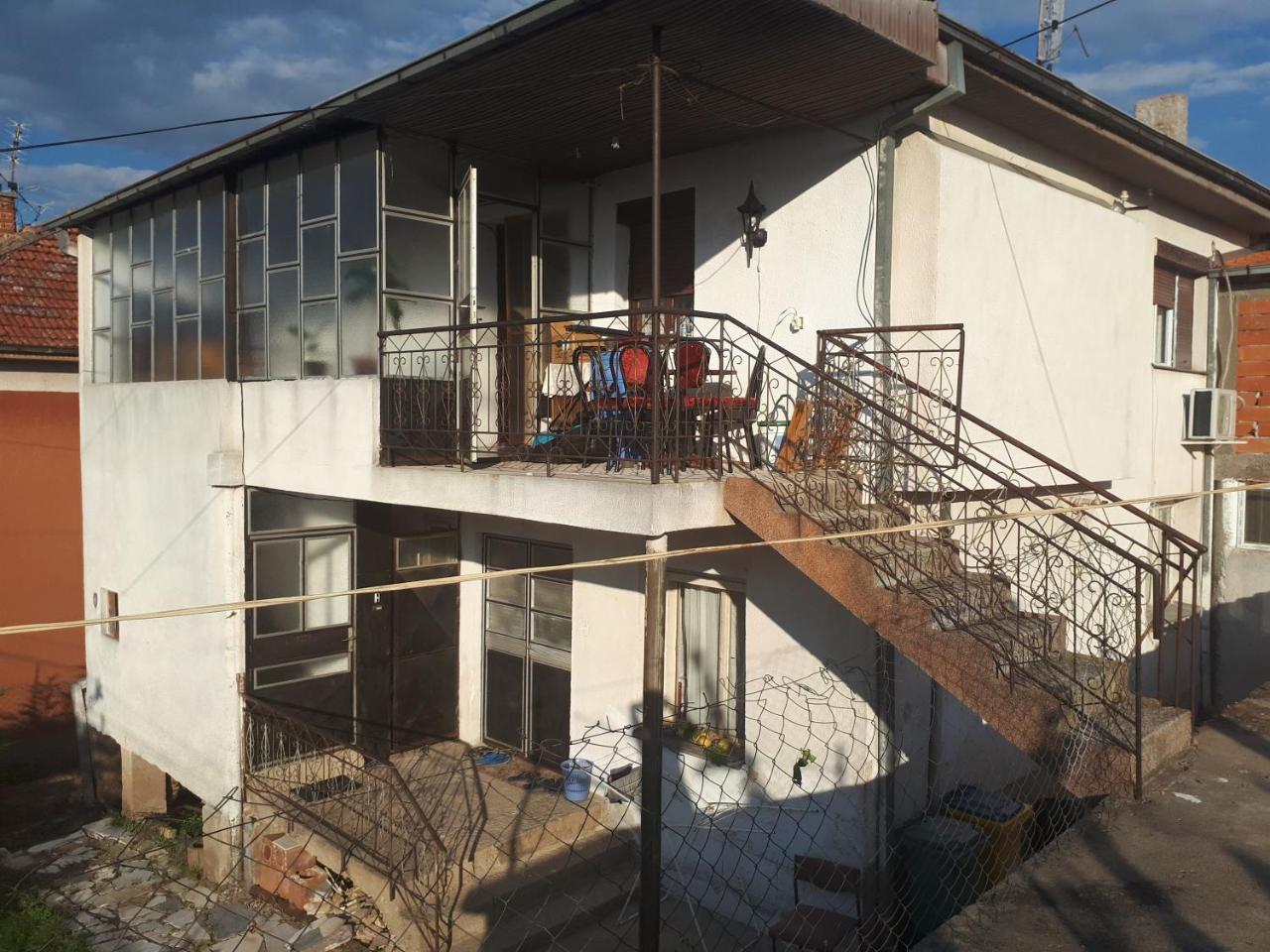פרילפ Iliovski Inn - Just Like Home מראה חיצוני תמונה